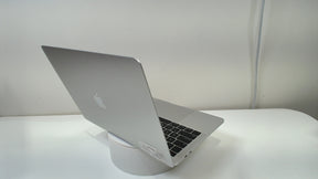 MacBook Pro (13-inch, 2019, 2 TBT3)‎ (Read Description)
