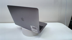 MacBook Pro 13 inch touchbar 2020 (Intel, 4 Thunderbolt Ports) (Read Description)