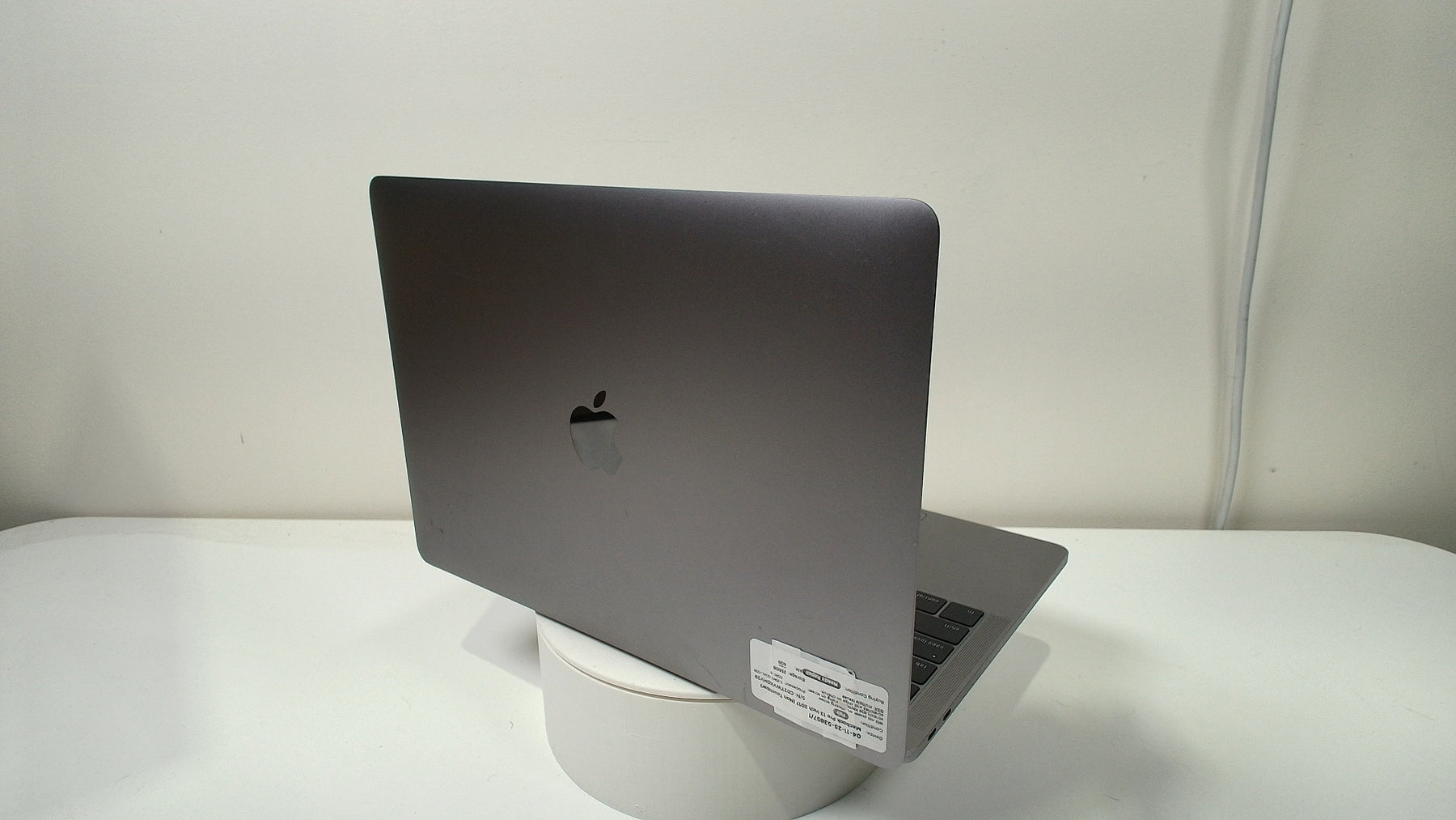 Macbook Pro 13 inch 2017 (Non Touchbar) (Read Description)