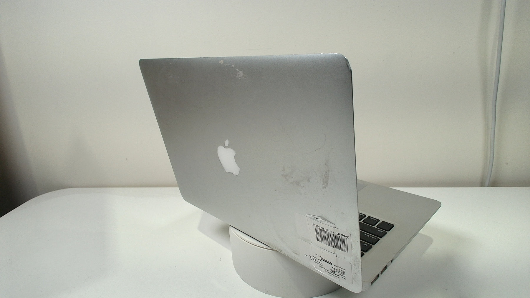 MacBook Air (13-inch, 2017) (Read Description)