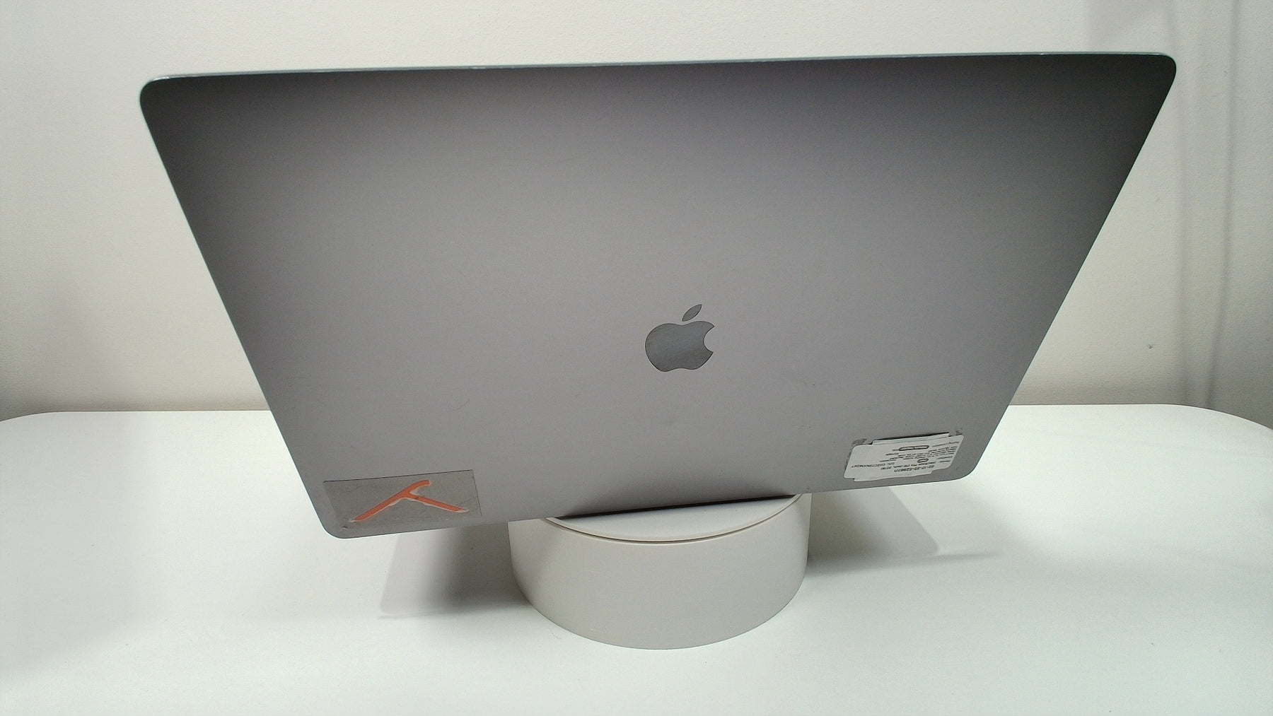 MacBook Pro (16-inch, 2019)‎ (Read Description)