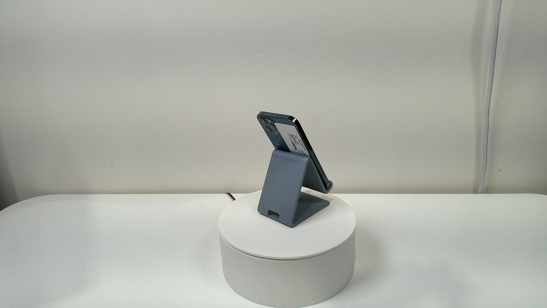 iPhone 12 Pro (Read Description)