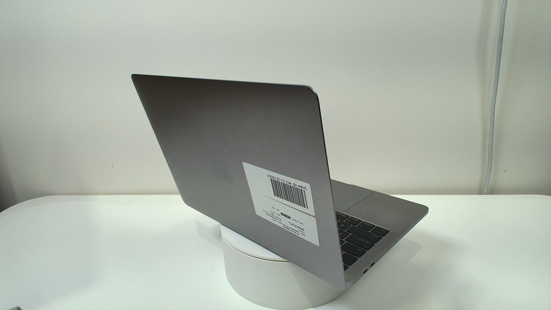 MacBook Pro (13-inch, 2017, 4 TBT3)‎ (Read Description)