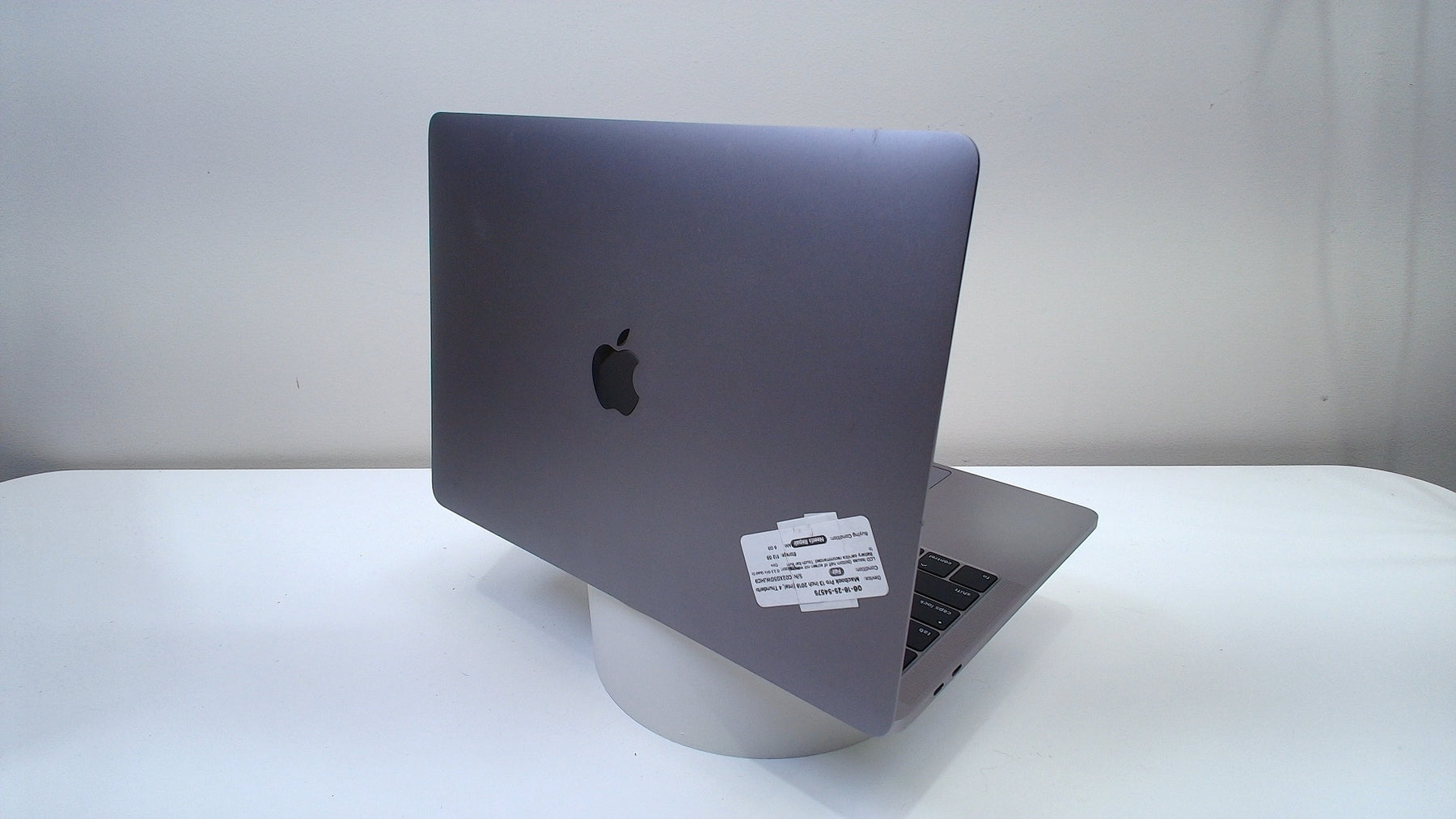 Macbook Pro 13 inch 2018 (Intel, 4 Thunderbolt Ports) (Read Description)