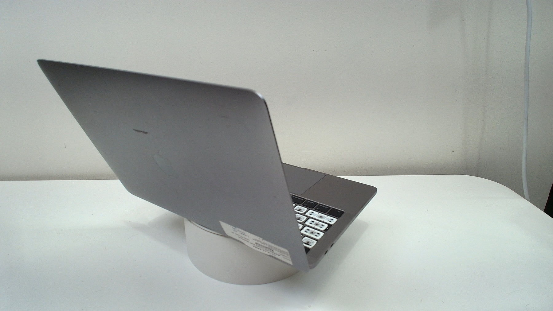 Macbook Pro 13 inch 2017 (Touchbar) (Read Description)