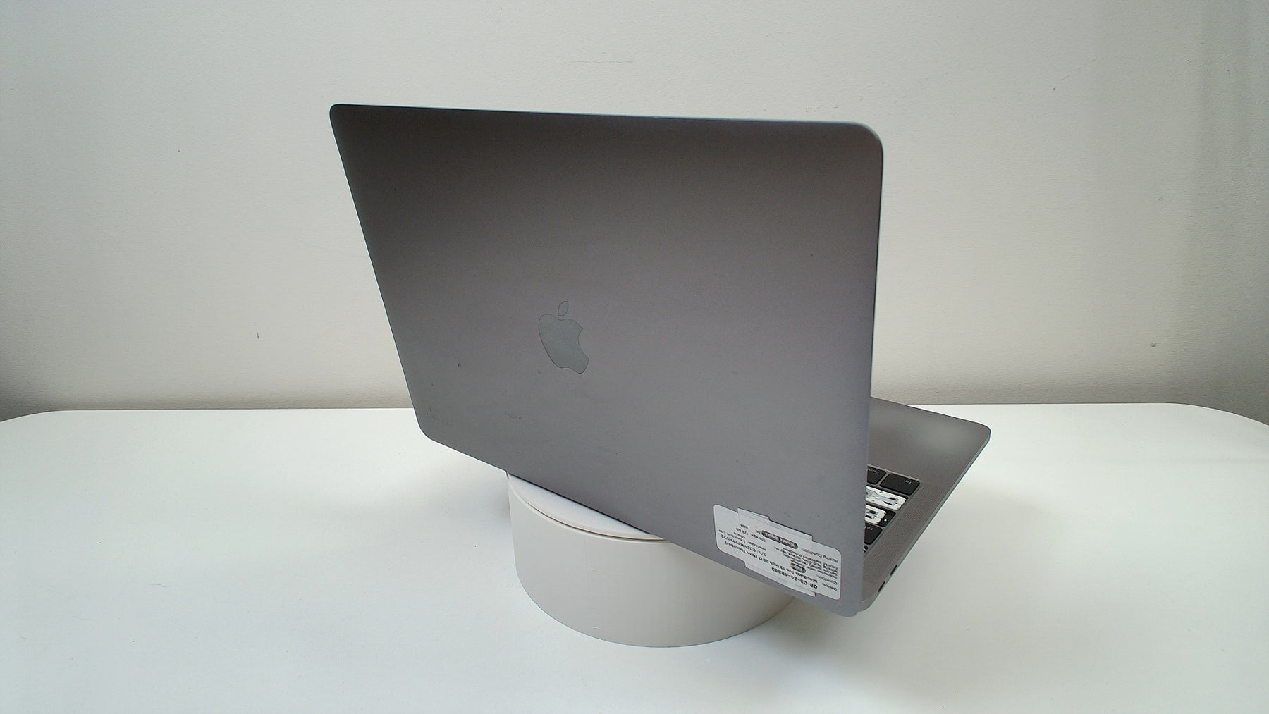 MacBook Pro 13 inch 2017 (Non Touchbar) (Read Description)