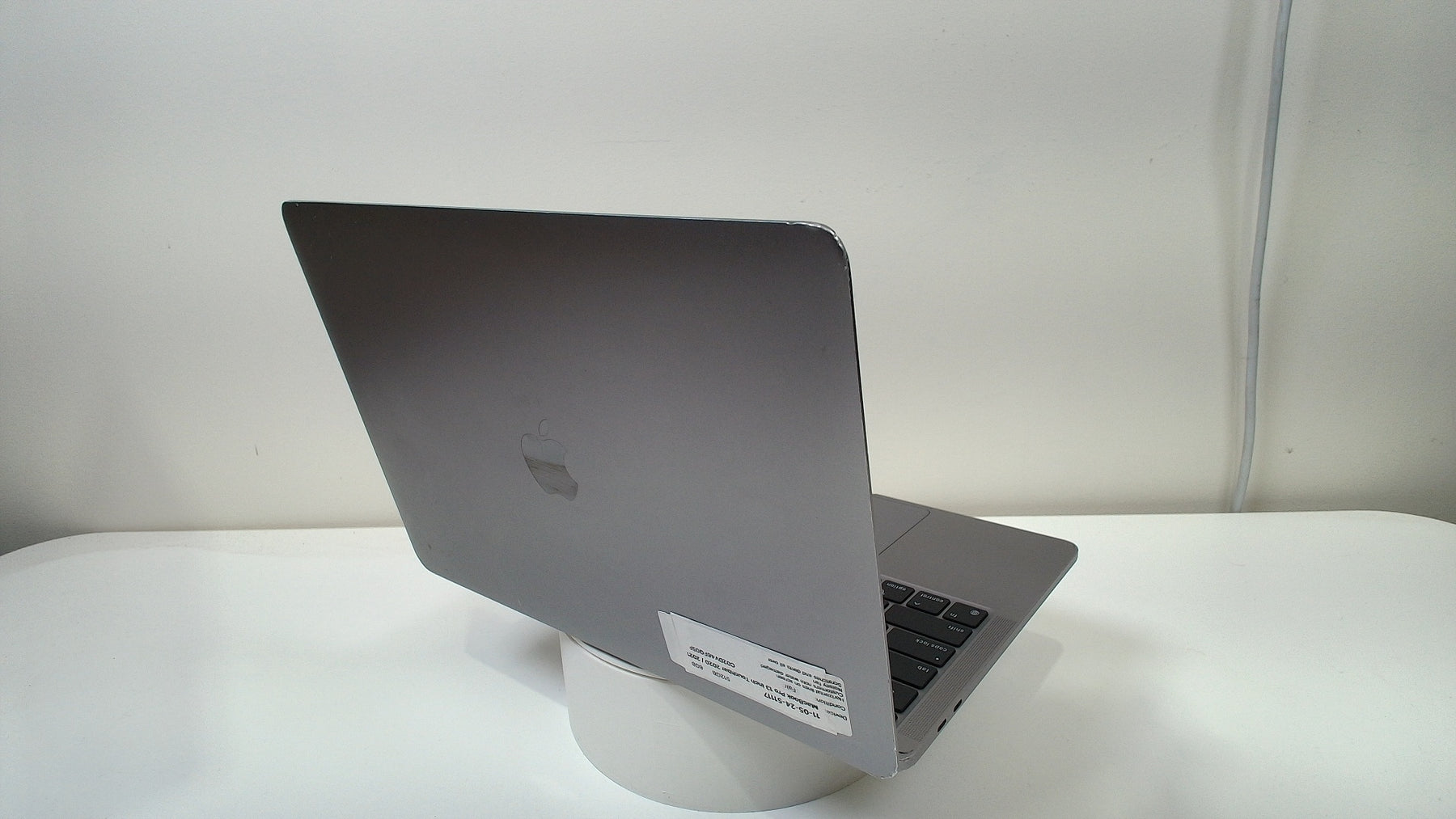 MacBook Pro 13 inch Touchbar 2020 / 2021 (M1) Space gray (Read Description)