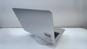 MacBook Pro (Retina, 13-inch, Early 2015) (Read Description)