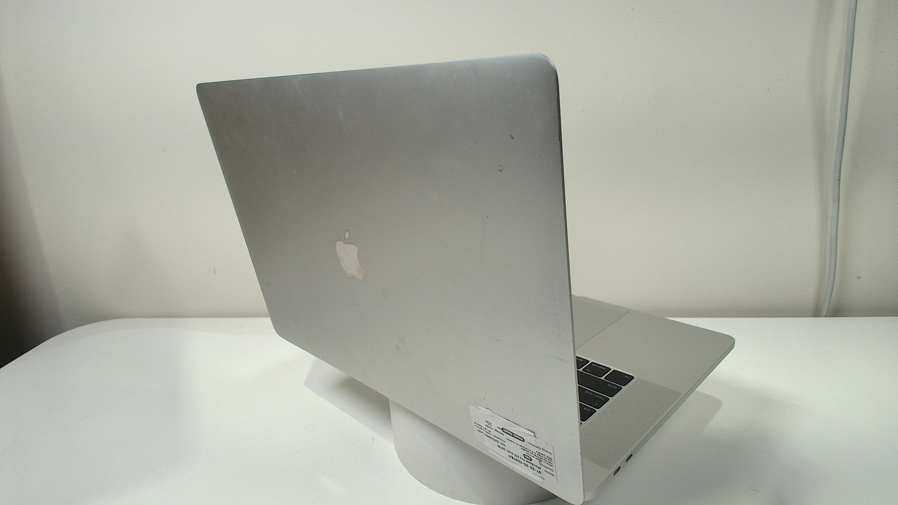 MacBook Pro (15-inch, 2019) (Read Description)