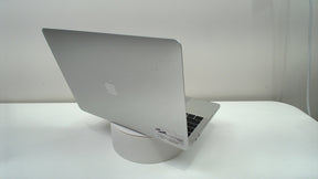 MacBook Pro (13-inch, 2016, 4 TBT3)‎ (Read Description)