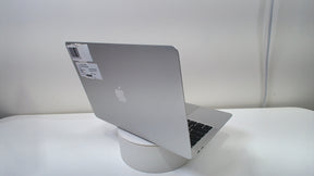 MacBook Air (M1, 2020) (Read Description)