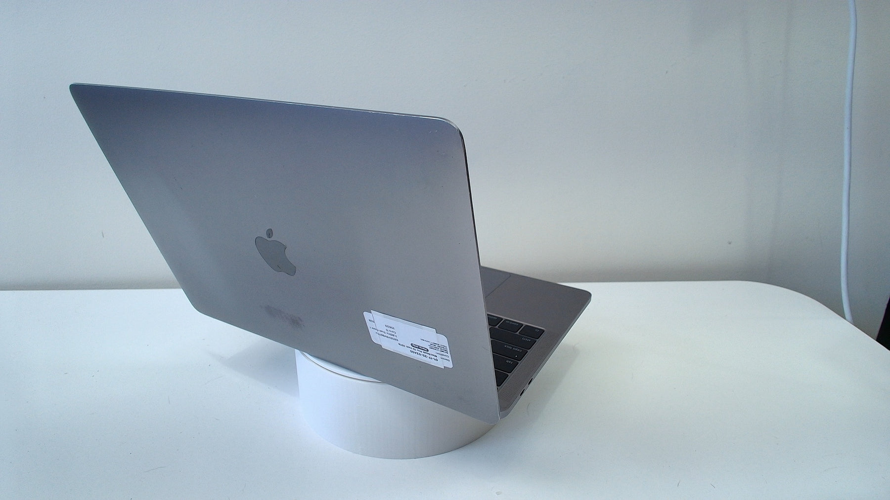 MacBook Pro 13 inch 2016 Touchbar (Read Description)