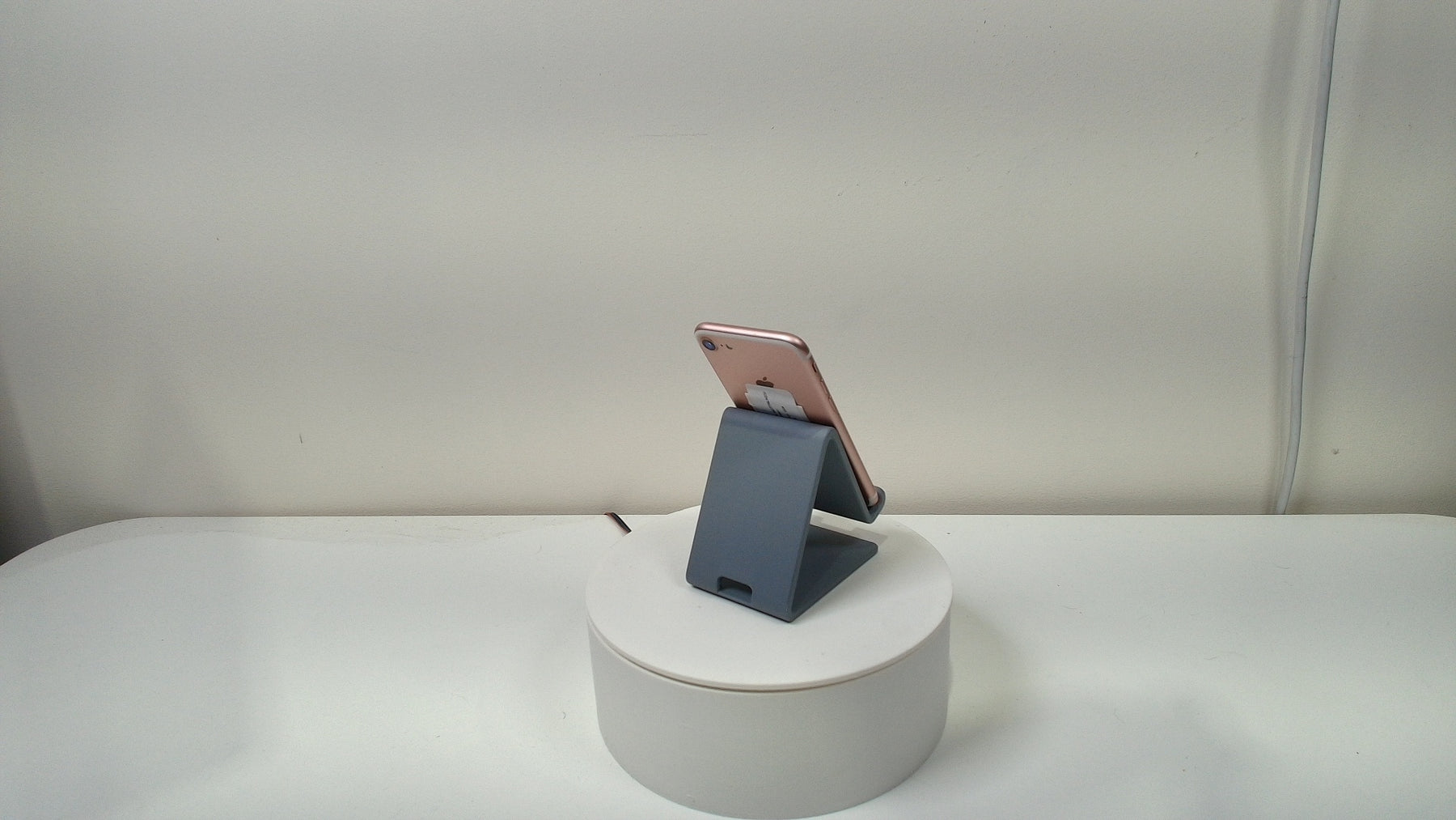 iPhone 7‎ (Read Description)