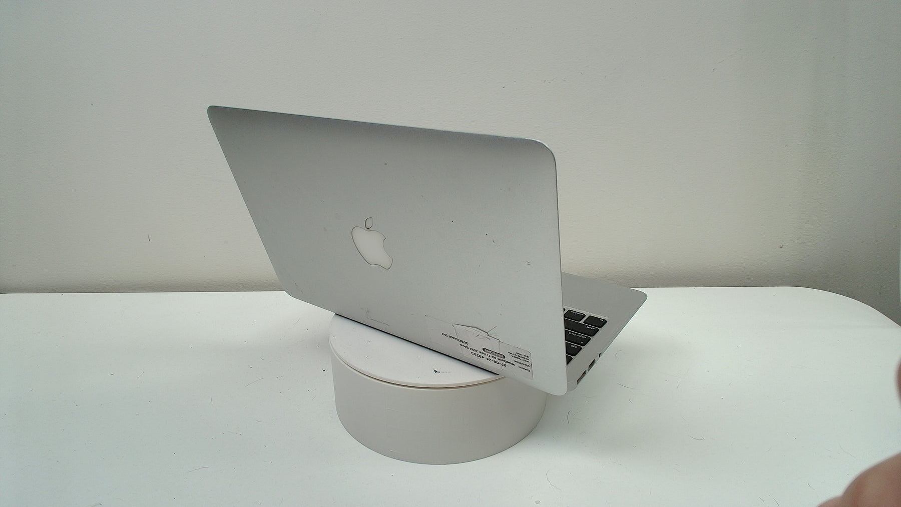 MacBook Air 11 inch 2013 Silver (Read Description)