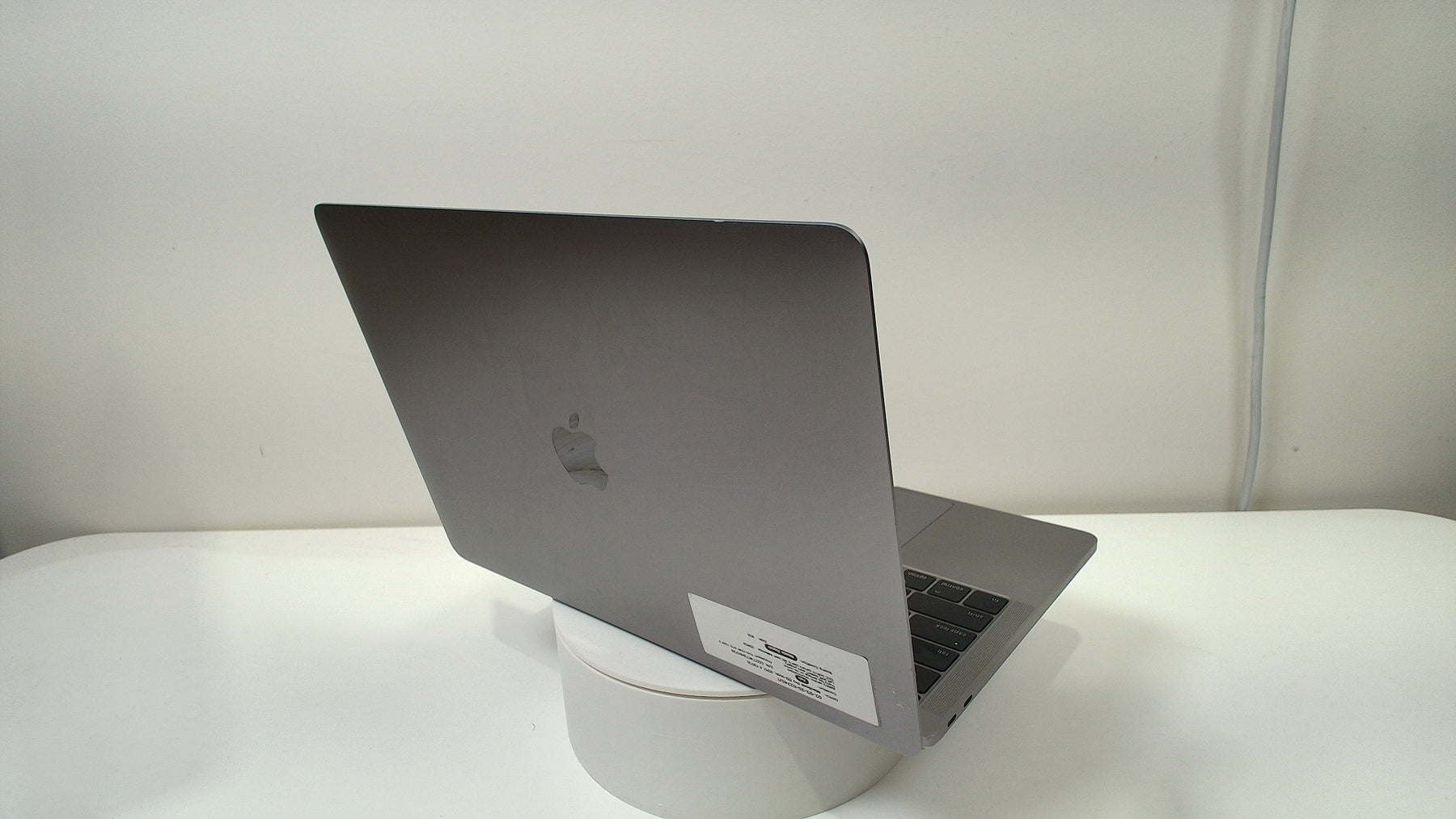 MacBook Pro (13-inch, 2017, 2 TBT3)‎ (Read Description)