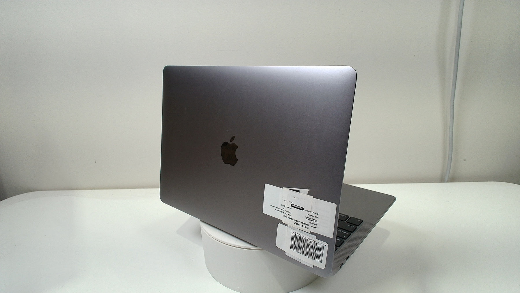 MacBook Air 13 inch 2020 (Intel) (Read Description)