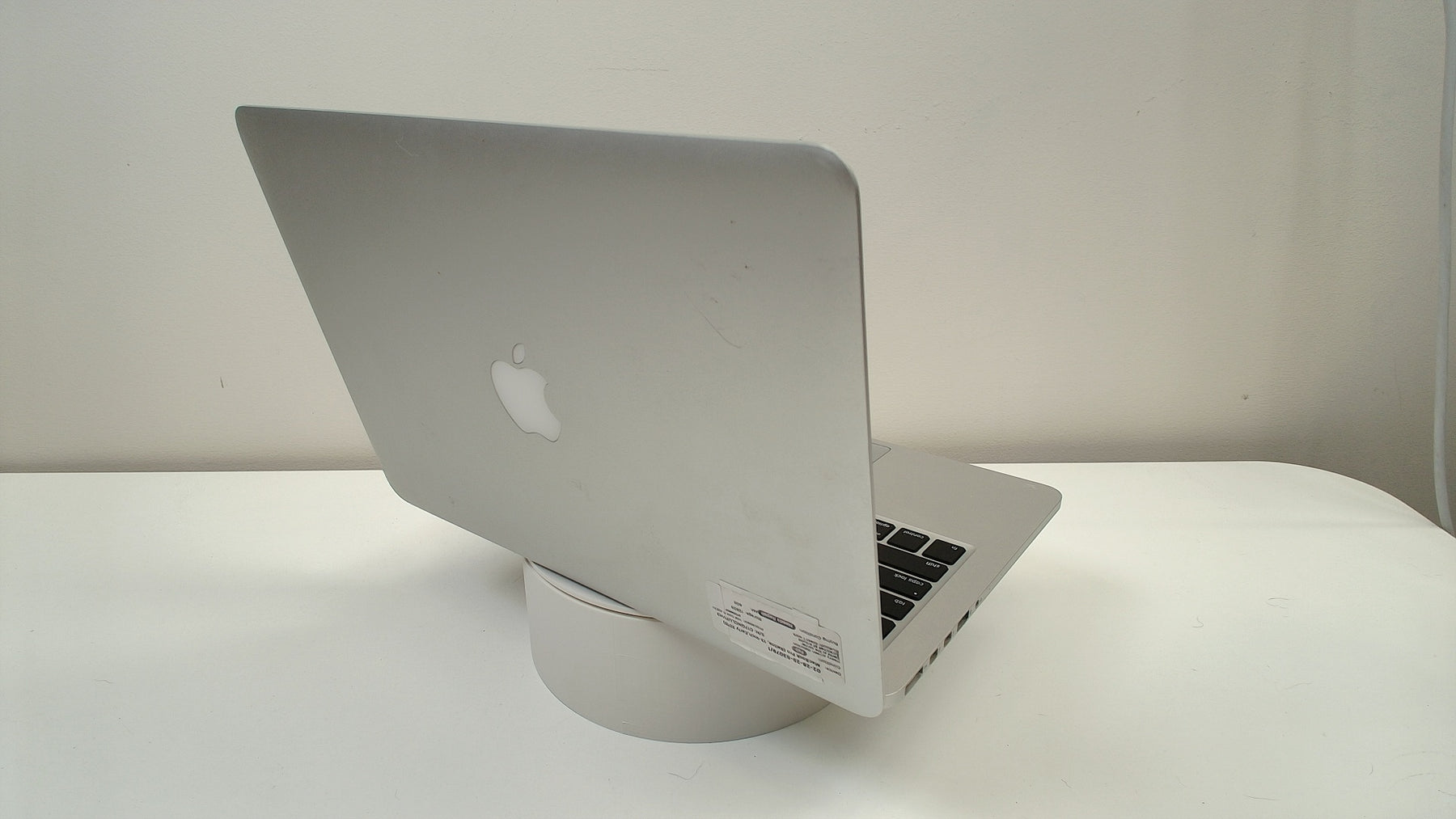 MacBook Pro (Retina, 13-inch,Early 2015)‎ (Read Description)