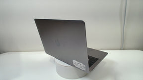 MacBook Air 13 inch retina 2018 (Read Description)