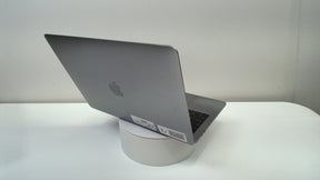 MacBook Pro (13-inch, 2019, Four Thunderbolt 3 ports) (Read Description)