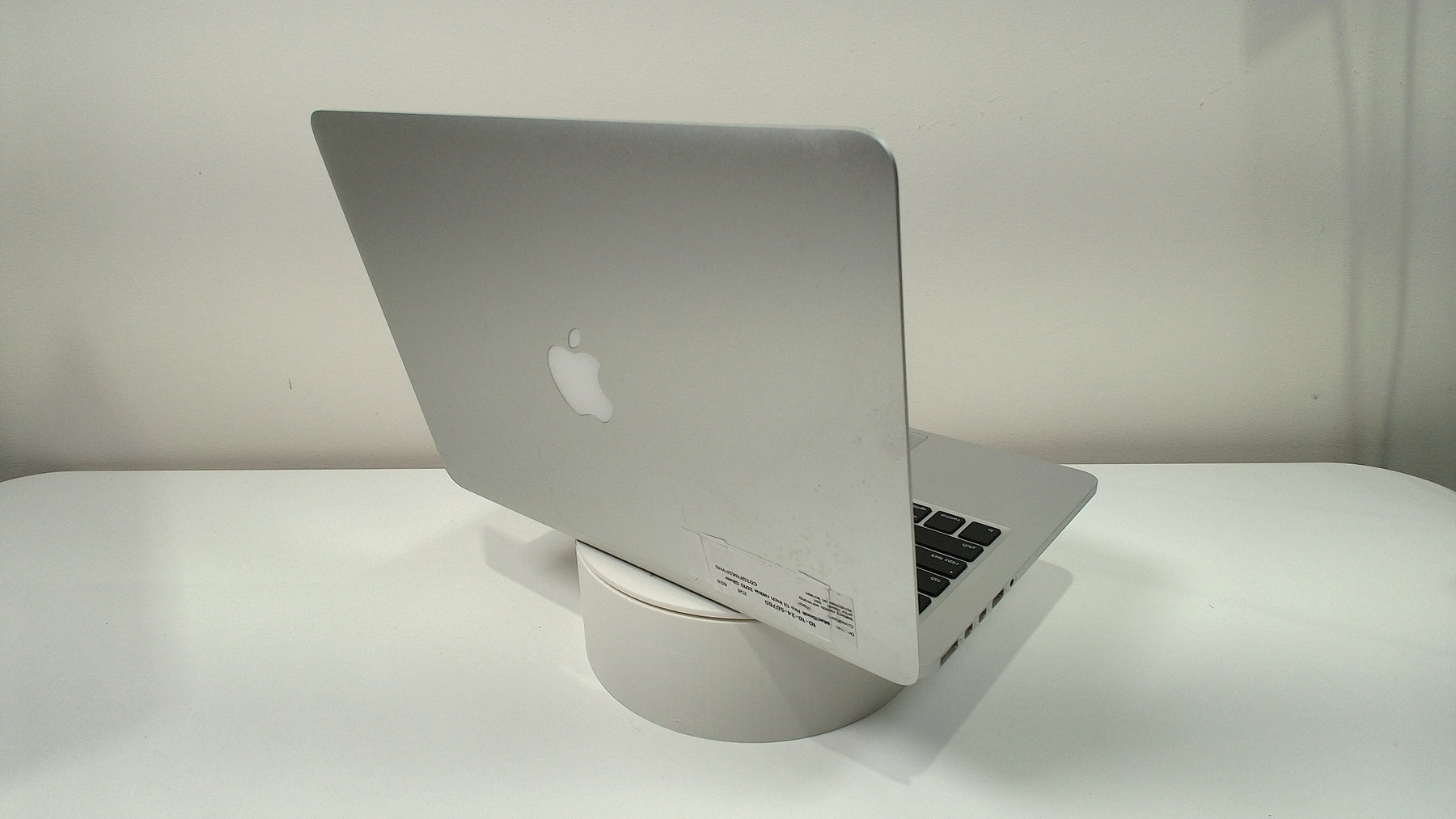 MacBook Pro 13 inch retina 2015 Silver  (Read Description)