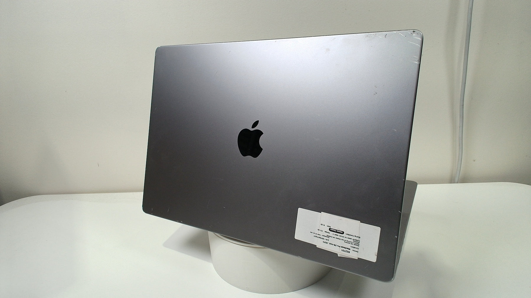 MacBook Pro (16-inch, 2021)‎ (Read Description)