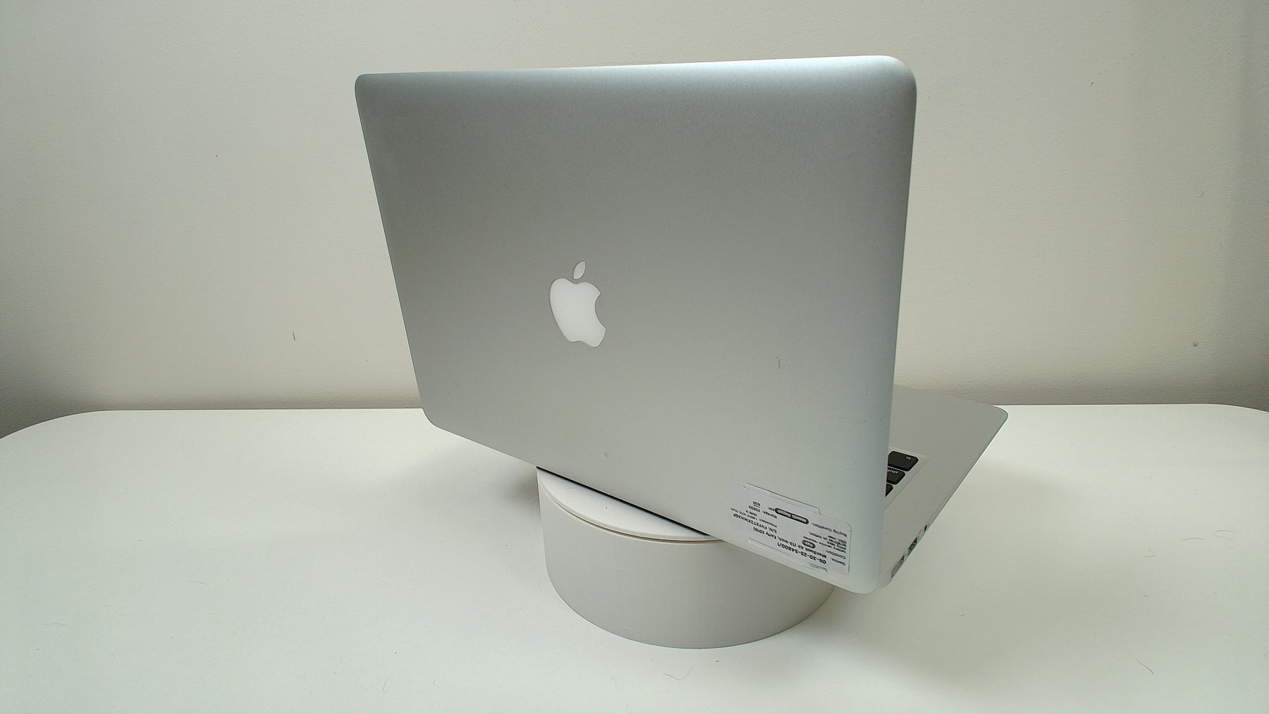 MacBook Air (13-inch, Early 2015)‎ (Read Description)