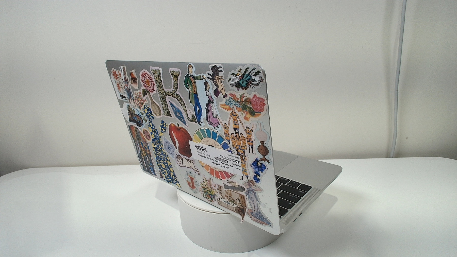 Macbook Pro 13 inch Touchbar 2019 Silver (Read Description)