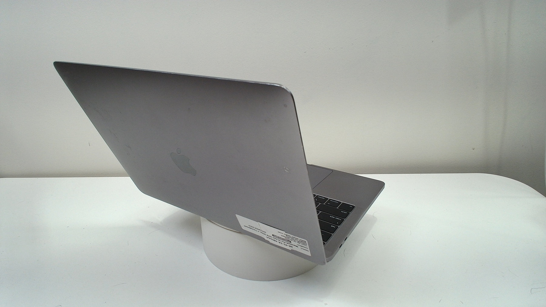 Macbook Pro 13 inch 2018 (Intel, 4 Thunderbolt Ports) Space-Grey (Read Description)