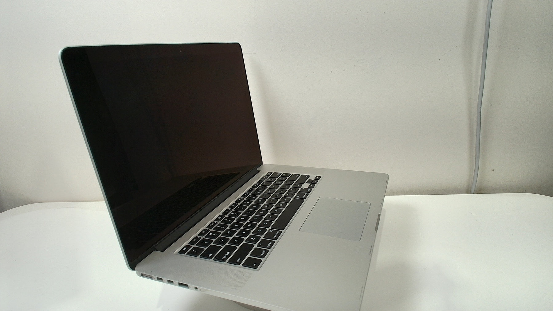 MacBook Pro (Retina, 15-inch, Late 2013)‎ (Read Description)