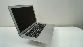 MacBook Air 13 inch 2015 (Read Description)