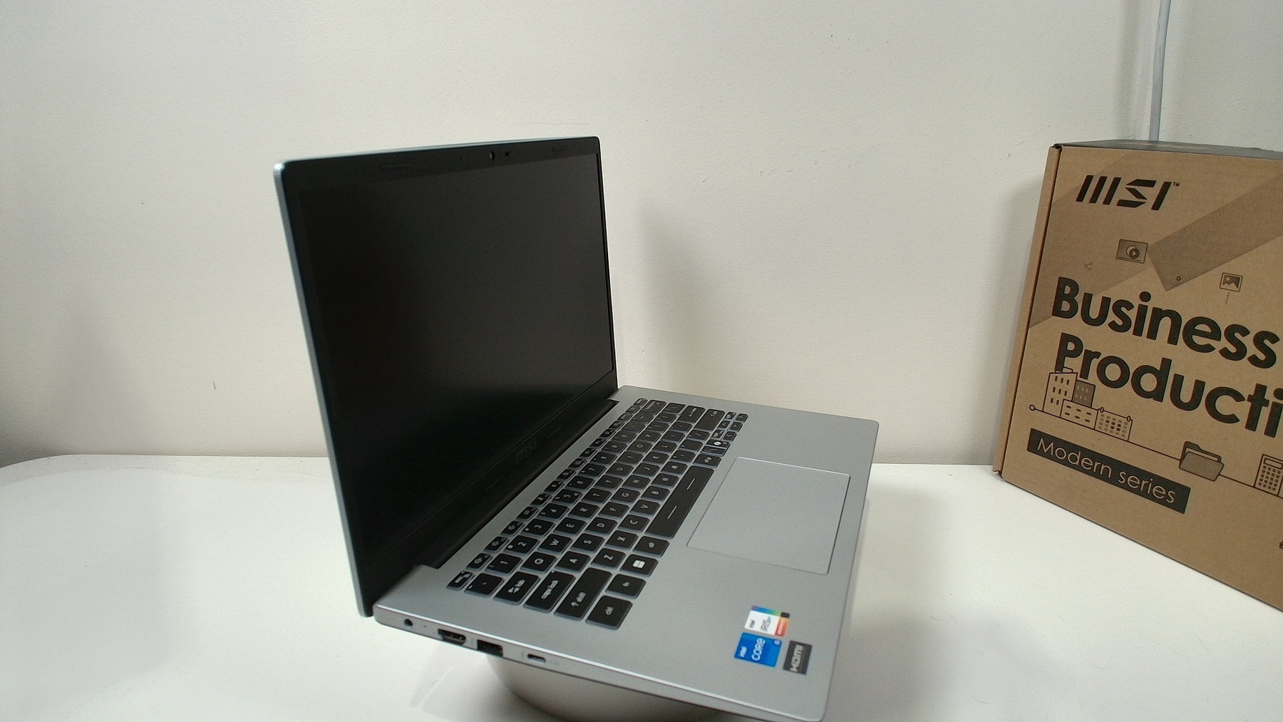 PC MSI Modern 14 i5-1335U 16GB 512GB SSD (Open Box) (Read Description)