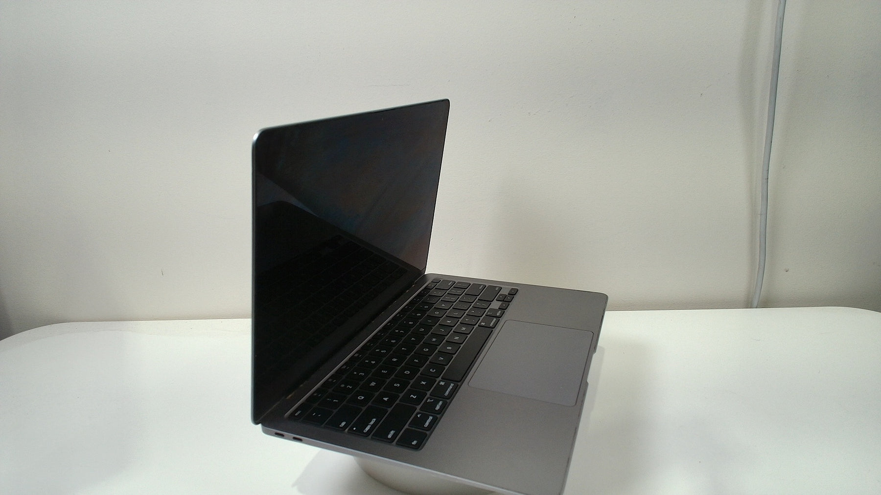 MacBook Air 13 inch 2020 (Intel) (Read Description)