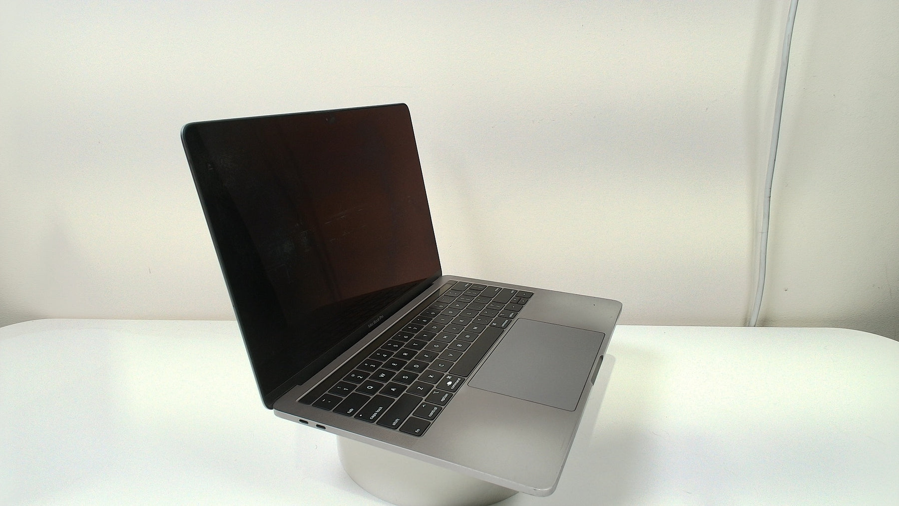 Macbook Pro 13 inch 2018 (Intel, 4 Thunderbolt Ports) (Read Description)