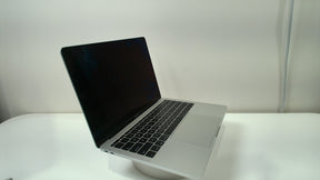 MacBook Pro (13-inch, 2016, 2 TBT3)‎ (Read Description)