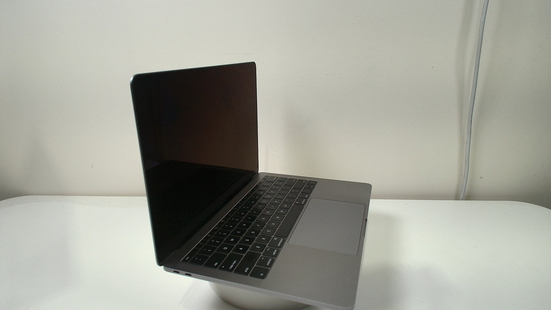 Macbook Pro 13 inch 2017 (Non Touchbar) (Read Description)