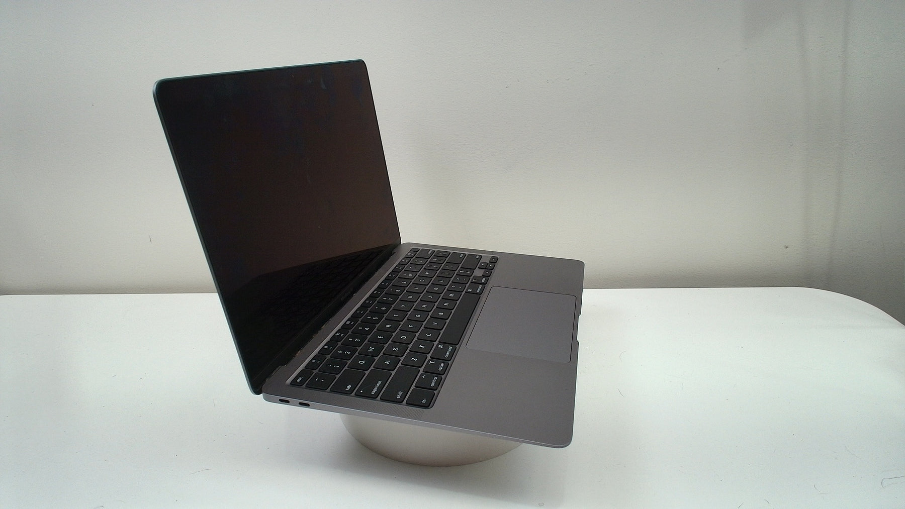 MacBook Air 13 inch 2020 (Intel) Space-Grey (Read Description)