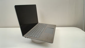PC Surface Laptop 2 (Read Description)