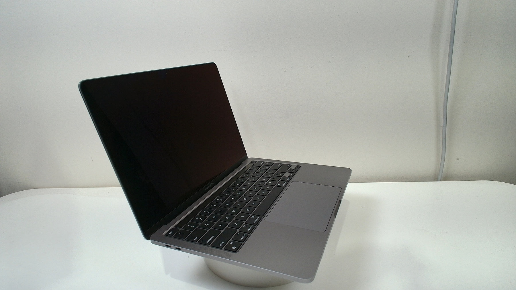 MacBook Pro 13 inch Touchbar 2020 / 2021 (M1) Space-Grey (Read Description)