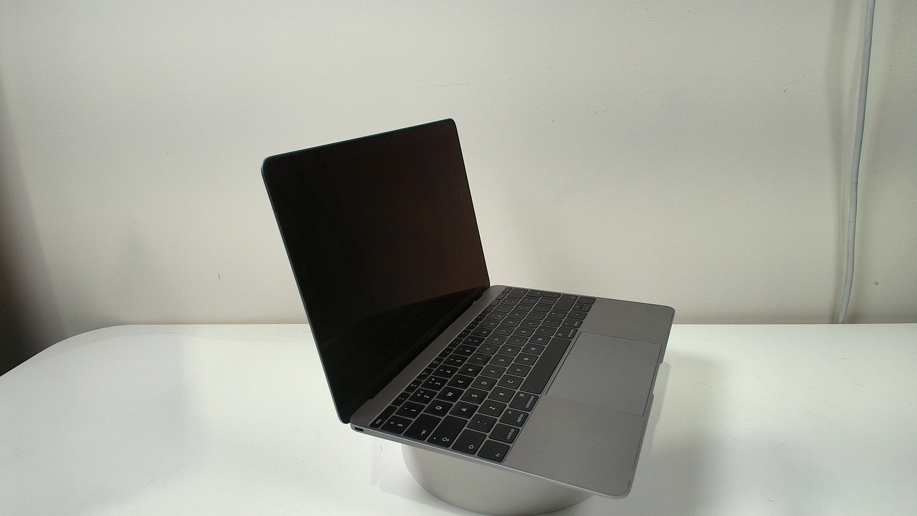 MacBook (Retina, 12-inch, Early 2016)‎ (Read Description)