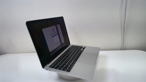 MacBook Air (M1, 2020) (Read Description)