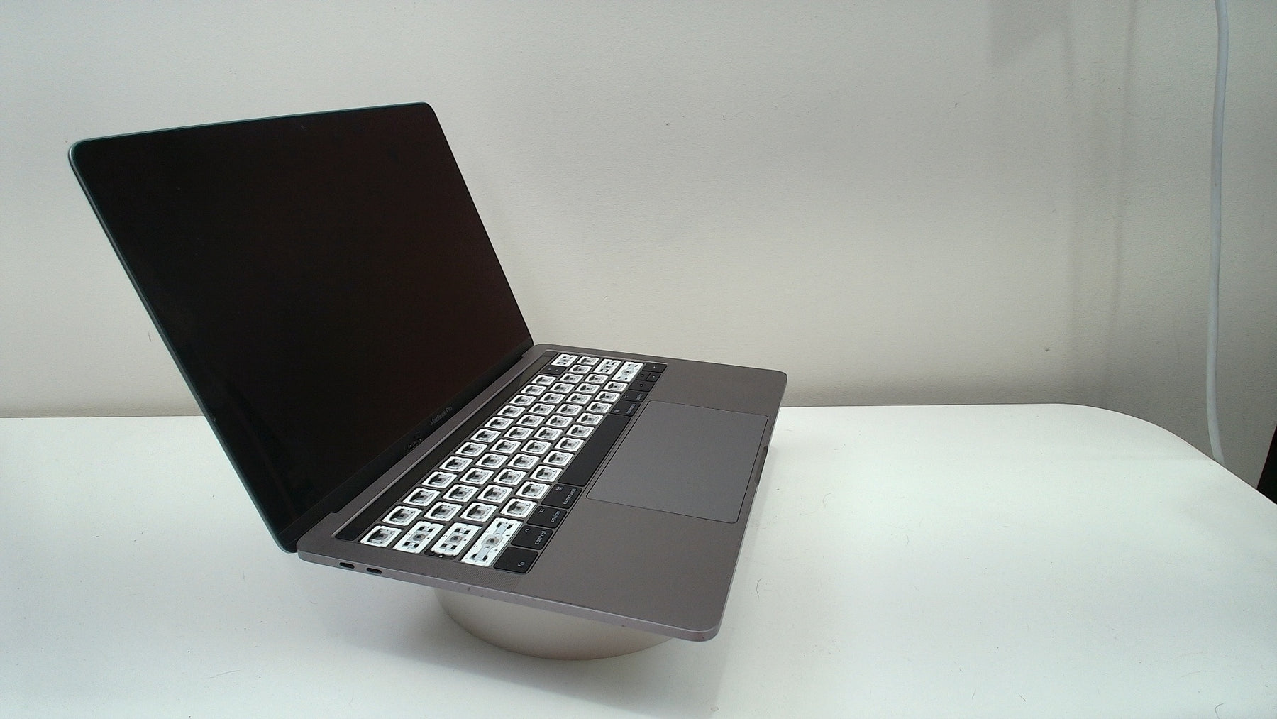 Macbook Pro 13 inch 2017 (Touchbar) (Read Description)