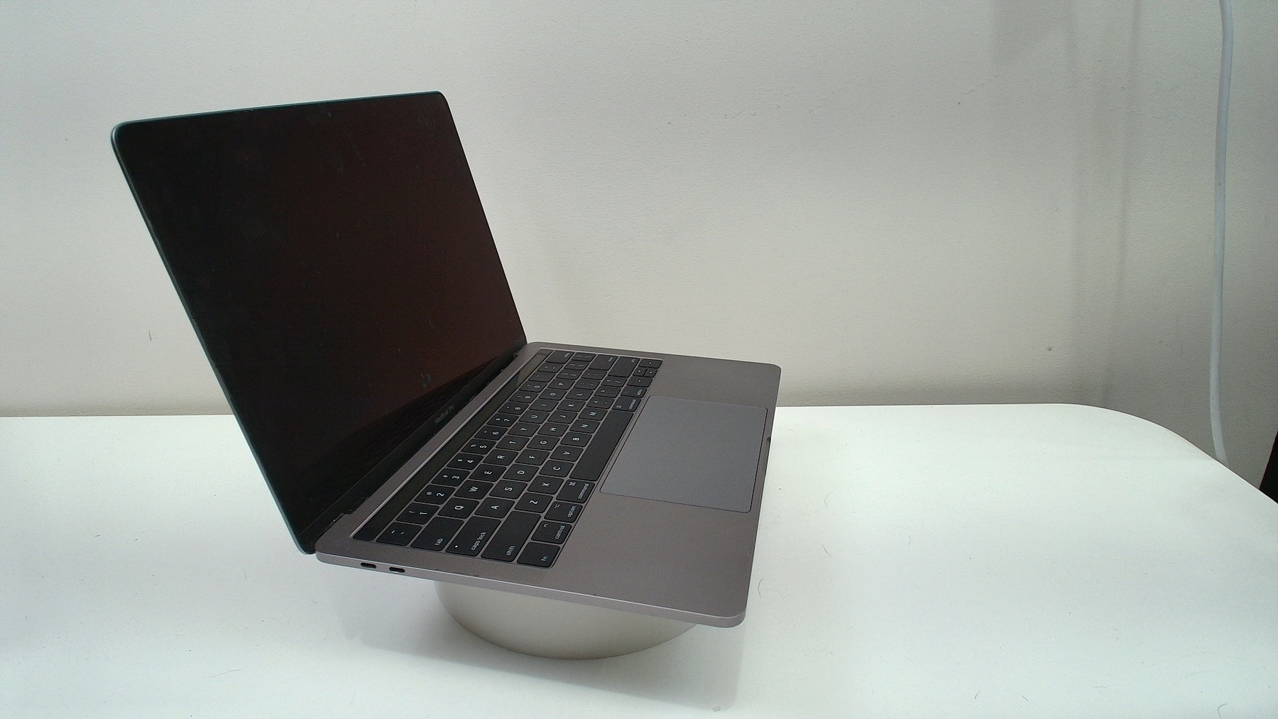 MacBook Pro 13 inch 2017 (Touchbar) Space Gray (Read Description)