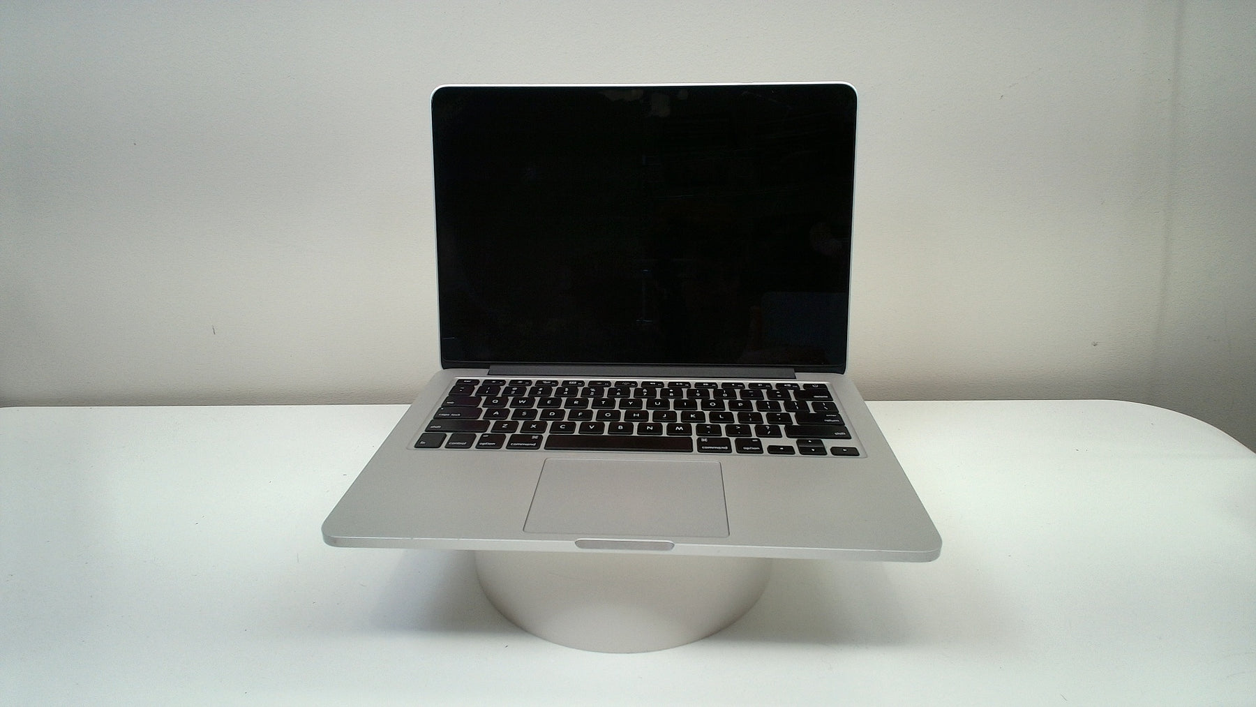 MacBook Pro (Retina, 13-inch, Early 2015) (Read Description) - Label