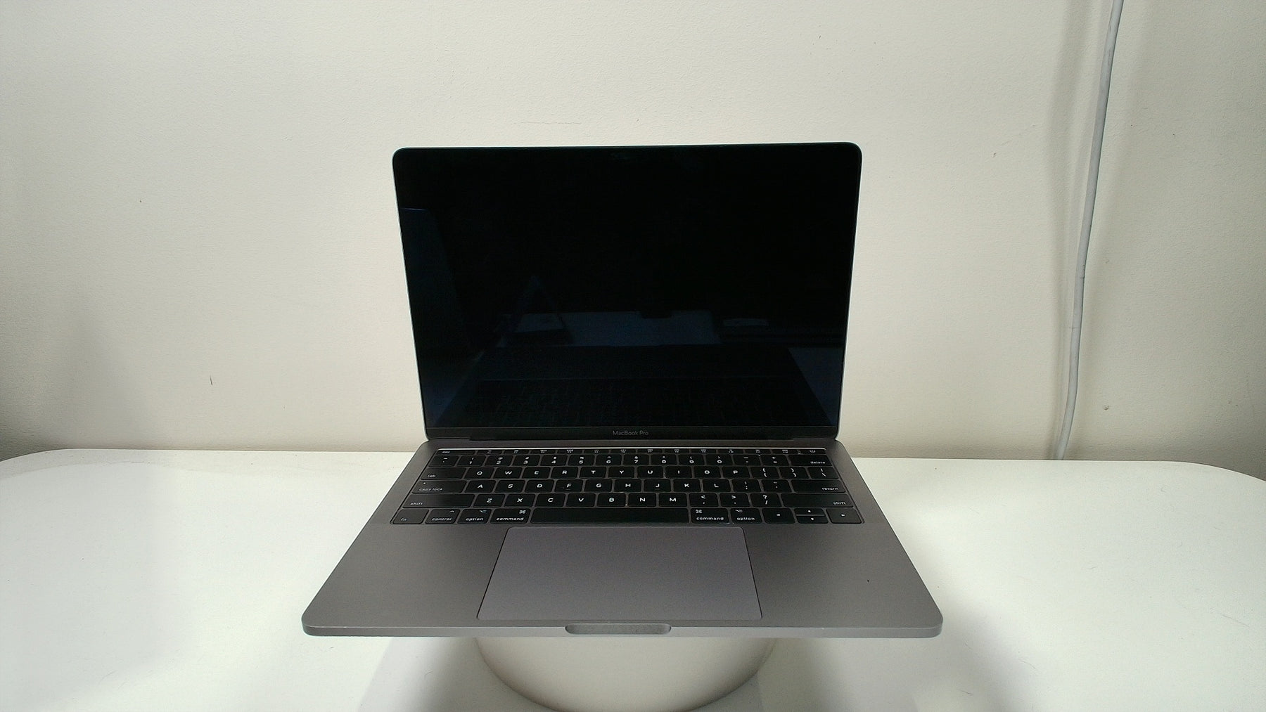 Macbook Pro 13 inch 2017 (Non Touchbar) (Read Description) - Label