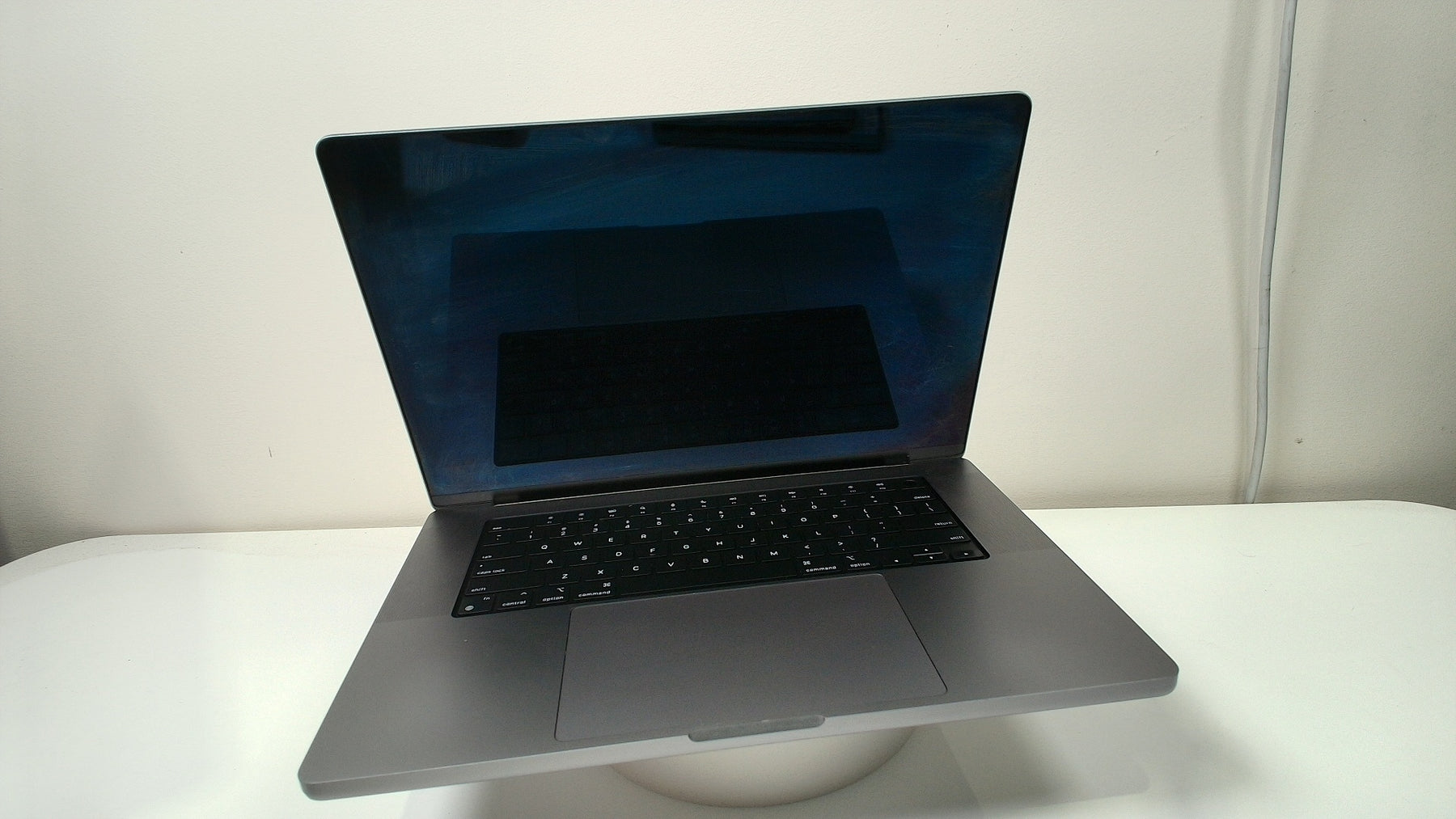 MacBook Pro (16-inch, 2021)‎ (Read Description) - Label