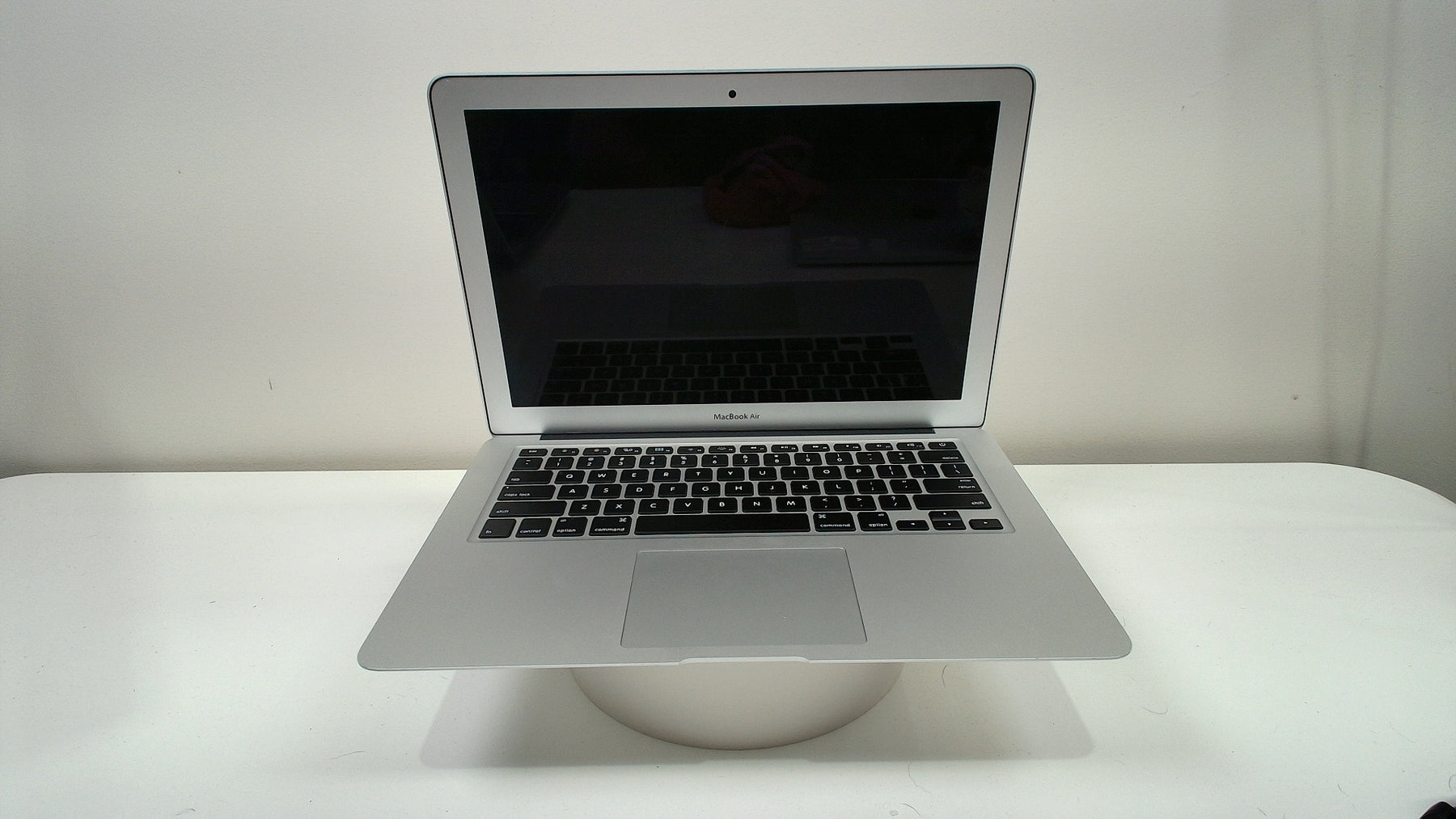 MacBook Air 13 inch 2017 (Read Description) - Label