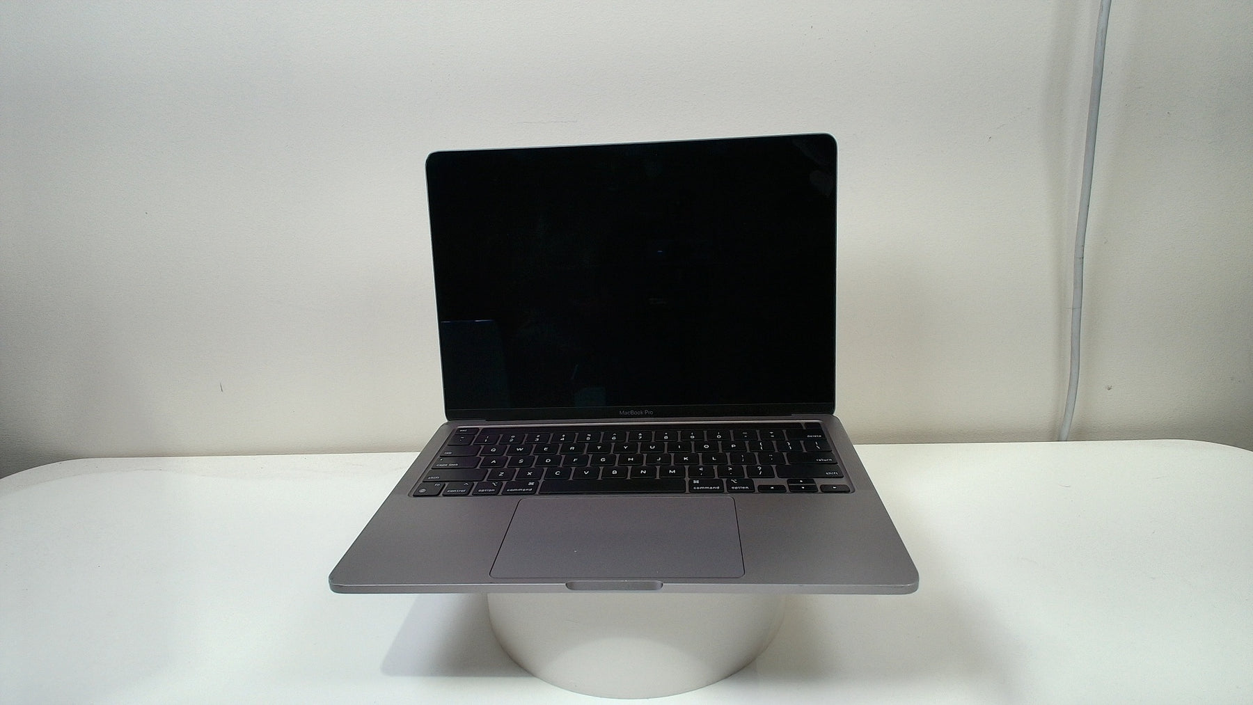 MacBook Pro 13 inch Touchbar 2020 / 2021 (M1) Space gray (Read Description) - Label
