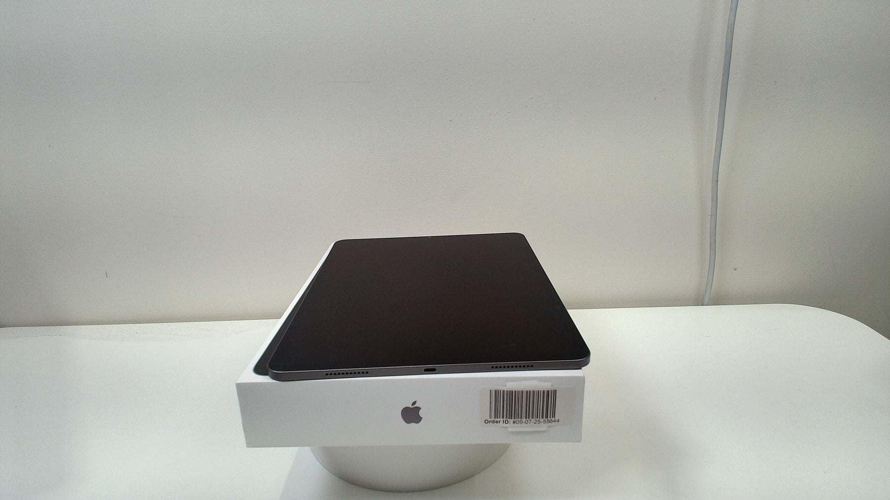 Ipad pro 12.9-inch, 5th Gen, Wi-Fi‎ (Read Description) - Label