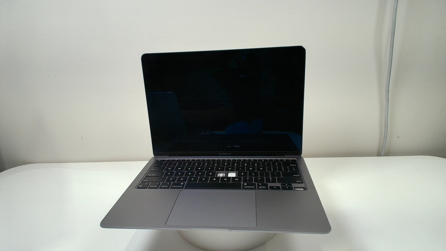 MacBook Air (M1,2020)‎ (Read Description) - Label