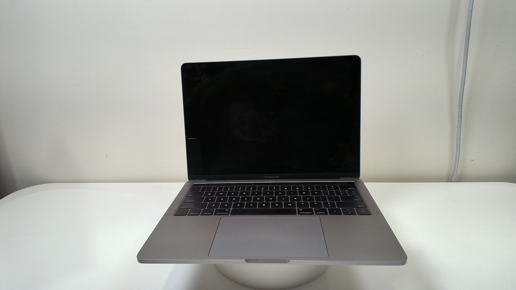 MacBook Pro (13-inch, 2016) (Read Description) - Label